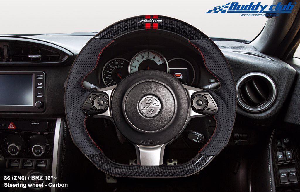 【送料無料】BuddyClub カーボン/レザーステアリング 86(ZN6)/BRZ(ZC6)
